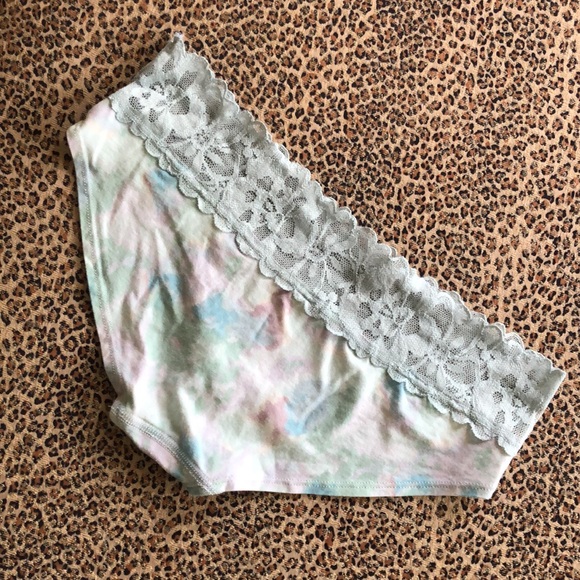 NWOT Victoria’s Secret Hip hugger Hipster lace top Panty - Picture 6 of 12